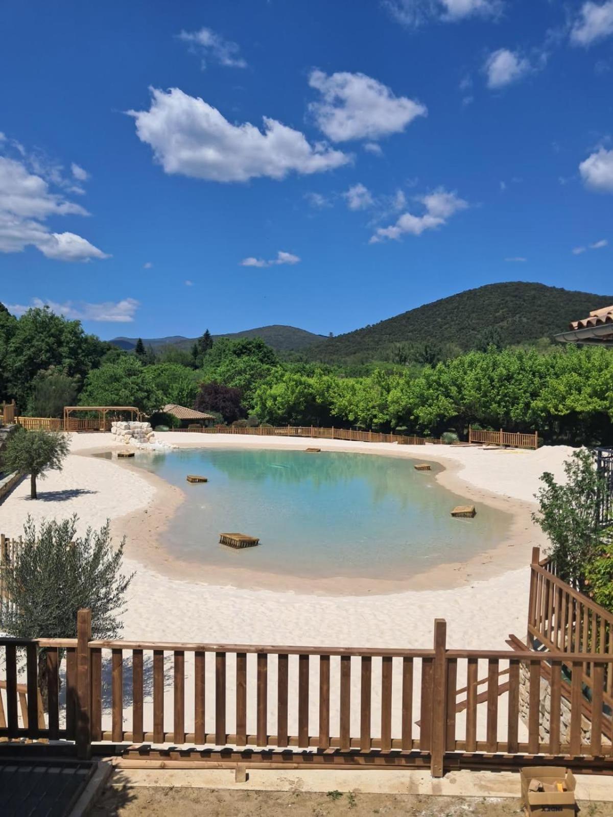 Slow Village Anduze 科尔比斯 外观 照片
